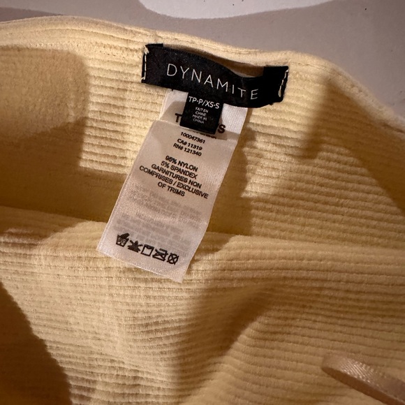 ✨5 for $30✨ Yellow ribbed tube top - Picture 4 of 4